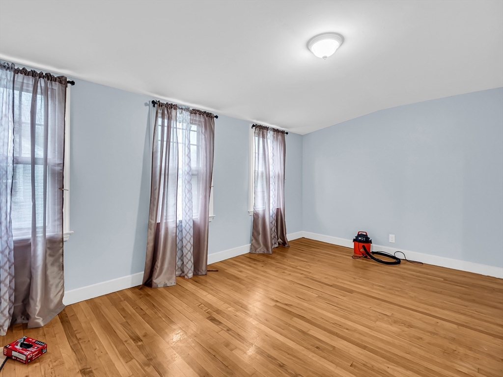 134-136 May St, Worcester, Massachusetts, 01602, United States, 5 Bedrooms Bedrooms, ,3 BathroomsBathrooms,Residential,For Sale,134-136 May St,1511098