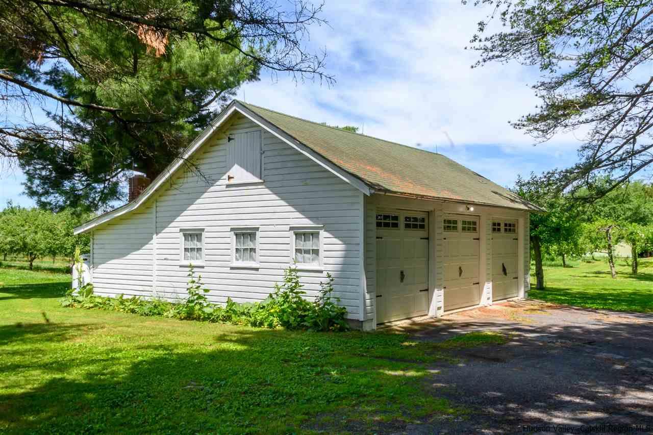 591 Ny 82 Route, Hudson, New York, 12534, United States, ,Residential,For Sale,591 Ny 82 Route,1423039
