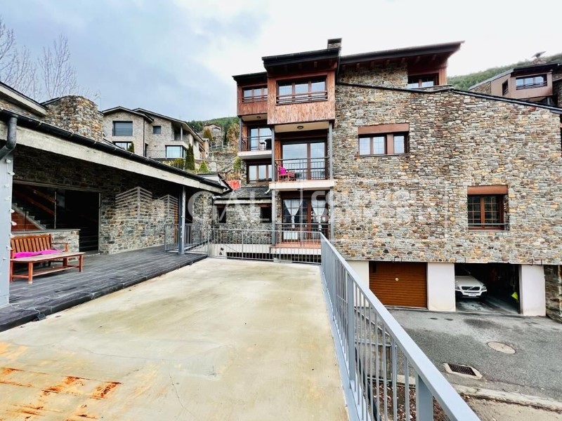 Sant Julià de Lòria, Andorra, AD, 4 Bedrooms Bedrooms, ,3 BathroomsBathrooms,Residential,For Sale,1448741