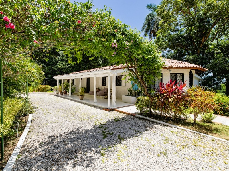 Playa Flamingo, Playa Flamingo, Guanacaste, CR, 4 Bedrooms Bedrooms, ,Residential,For Sale,Playa Flamingo,1221755