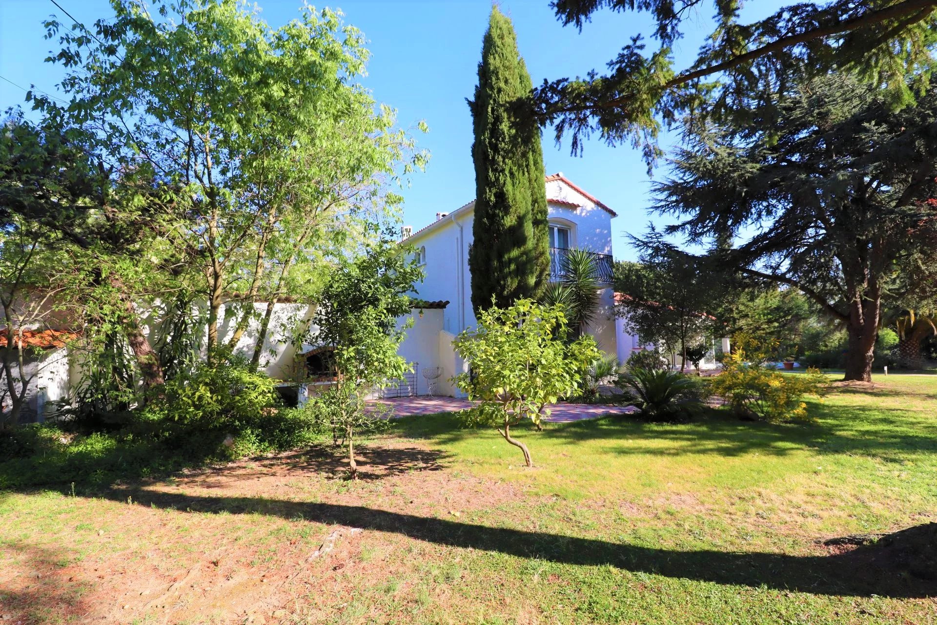 Perpignan, Languedoc-Roussillon, 66000, FR, 4 Bedrooms Bedrooms, ,1 BathroomBathrooms,Residential,For Sale,1442479