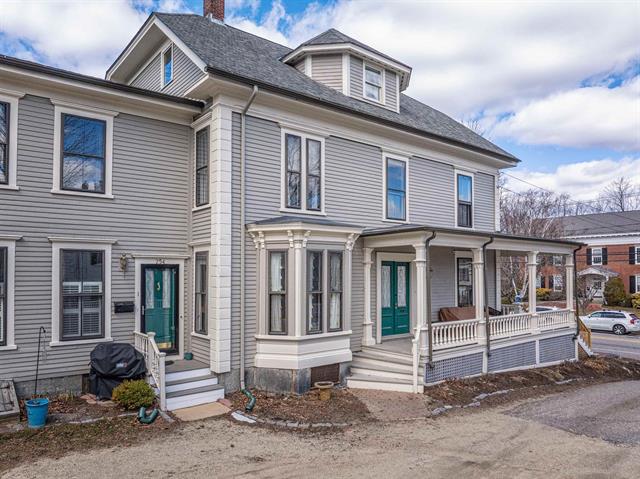 254 Washington Street 1, Dover, New Hampshire, 03820, United States, 4 Bedrooms Bedrooms, ,3 BathroomsBathrooms,Residential,For Sale,254 Washington Street 1,1486344