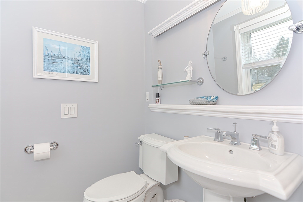 32 Southcliff Dr Unit END, Plymouth, Massachusetts, 02360, United States, 2 Bedrooms Bedrooms, ,3 BathroomsBathrooms,Residential,For Sale,32 Southcliff Dr Unit END,1498655