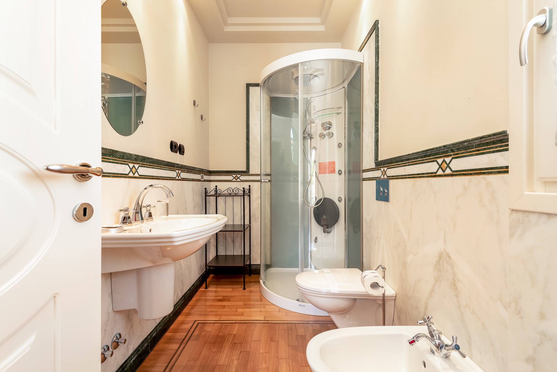 Via P. Gobetti, Forte dei Marmi, Lucca, 55042, IT, 4 Bedrooms Bedrooms, ,4 BathroomsBathrooms,Residential,For Sale,Via P. Gobetti,1442201