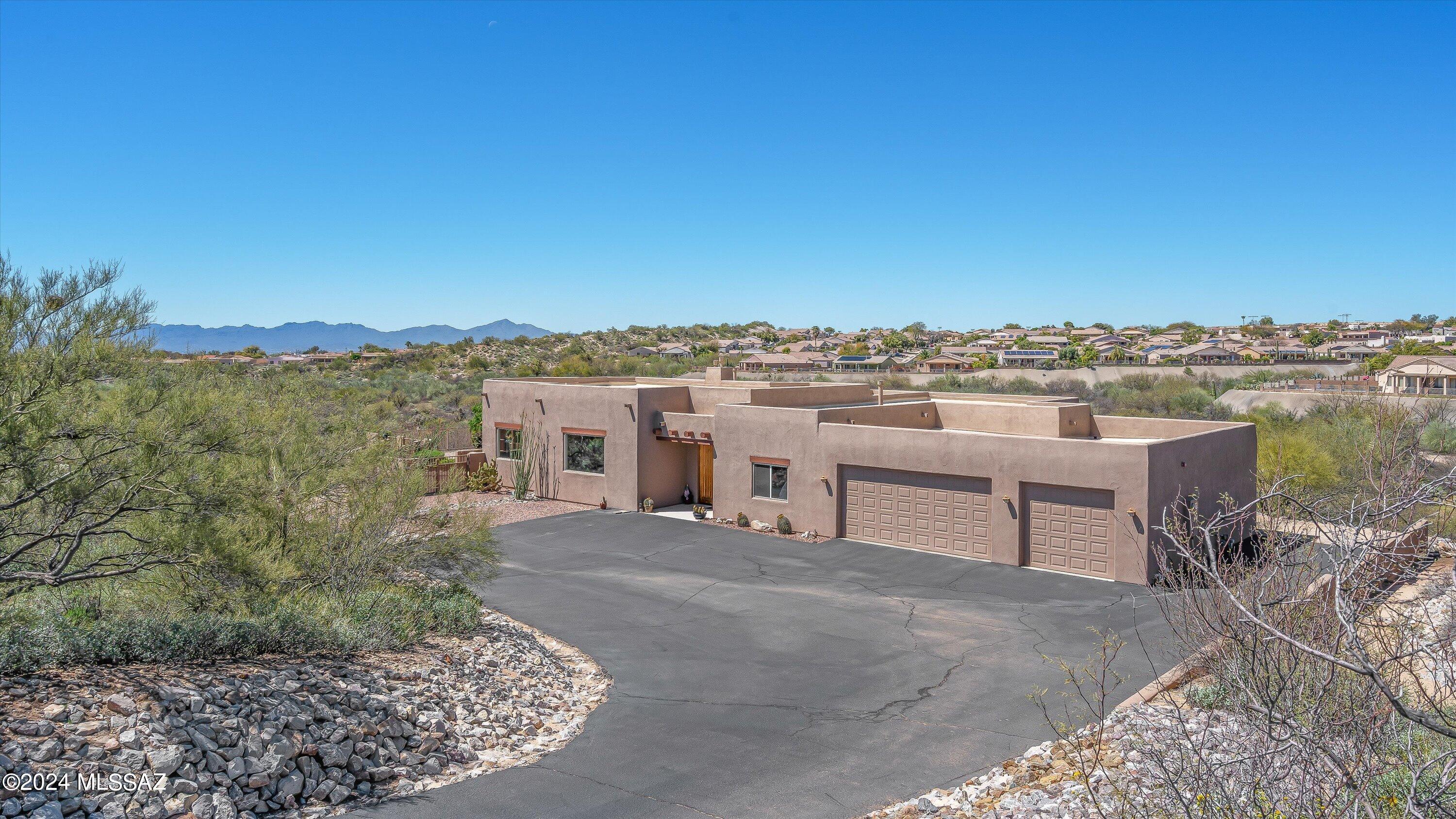 11651 N Copper Mountain Drive, Tucson, Arizona, 85737, United States, 5 Bedrooms Bedrooms, ,3 BathroomsBathrooms,Residential,For Sale,11651 N Copper Mountain Drive,1507507
