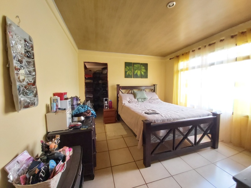 Heredia, Santo Domingo, Heredia, CR, 3 Bedrooms Bedrooms, ,4 BathroomsBathrooms,Residential,For Sale,Heredia,1454784