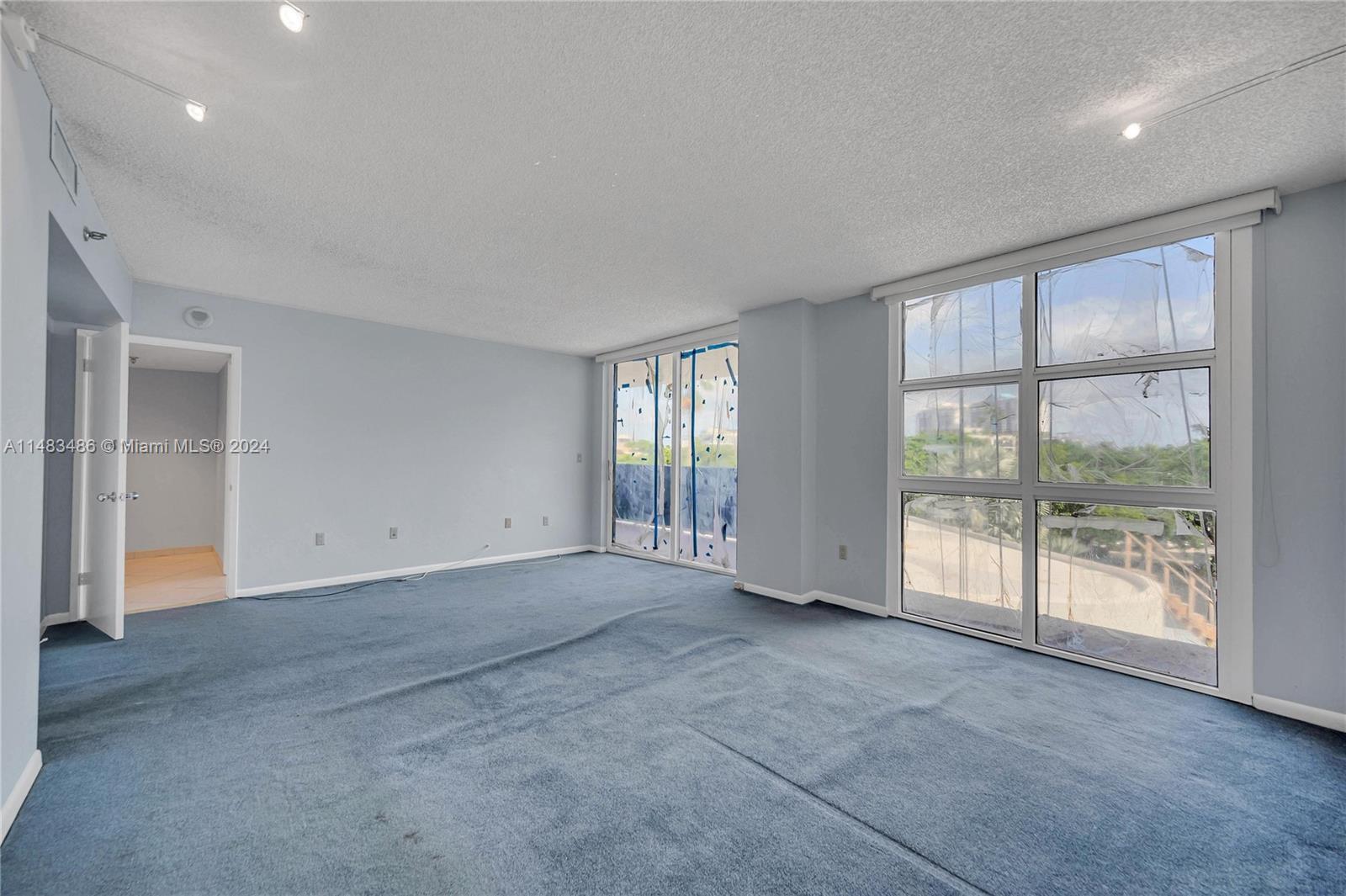 9 Island Ave Unit 414, Miami Beach, Florida, 33139, United States, 3 Bedrooms Bedrooms, ,3 BathroomsBathrooms,Residential,For Sale,9 Island Ave Unit 414,1397621