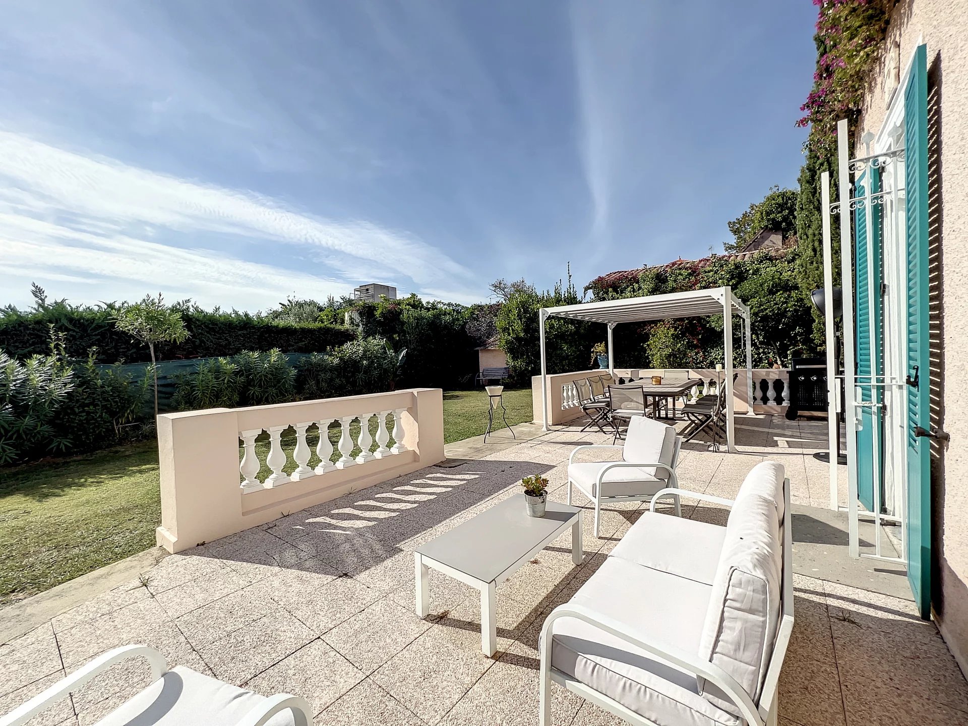 Antibes, Provence-Alpes-Côte d?Azur, 06600, FR, 5 Bedrooms Bedrooms, ,4 BathroomsBathrooms,Residential,For Sale,1413887
