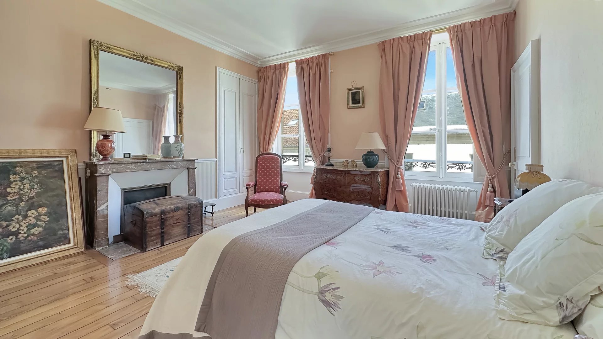 Versailles, Île-de-France, 78000, FR, 9 Bedrooms Bedrooms, ,Residential,For Sale,1494060