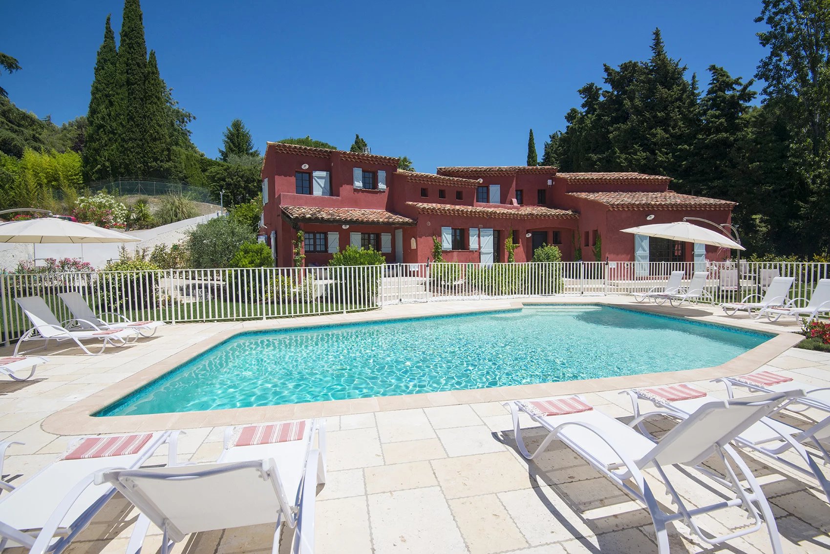 Saint-Paul-de-Vence, Provence-Alpes-Côte d?Azur, 06570, FR, 8 Bedrooms Bedrooms, ,8 BathroomsBathrooms,Residential,For Sale,1413933