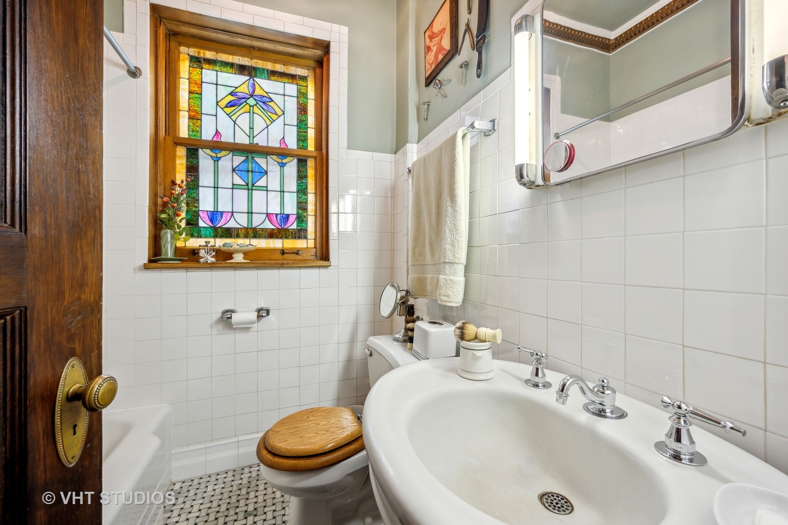627 W Melrose Street, Chicago, Illinois, 60657, United States, 8 Bedrooms Bedrooms, ,8 BathroomsBathrooms,Residential,For Sale,627 W Melrose Street,1474120