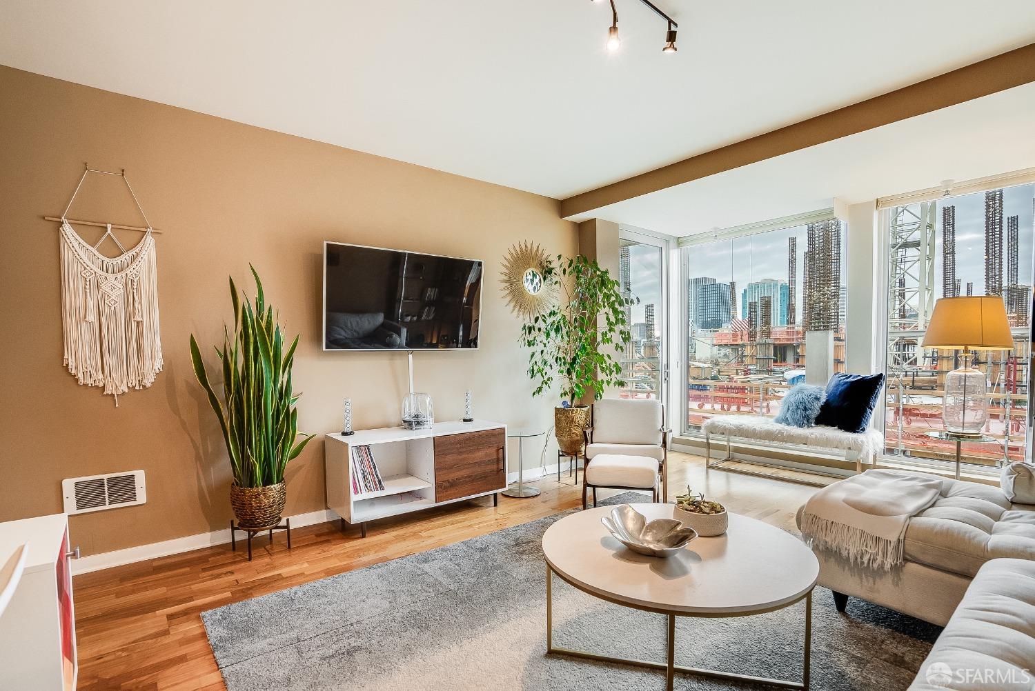 555 4th Street Unit 635, San Francisco, California, 94107, United States, 1 Bedroom Bedrooms, ,1 BathroomBathrooms,Residential,For Sale,555 4th Street Unit 635,1488389
