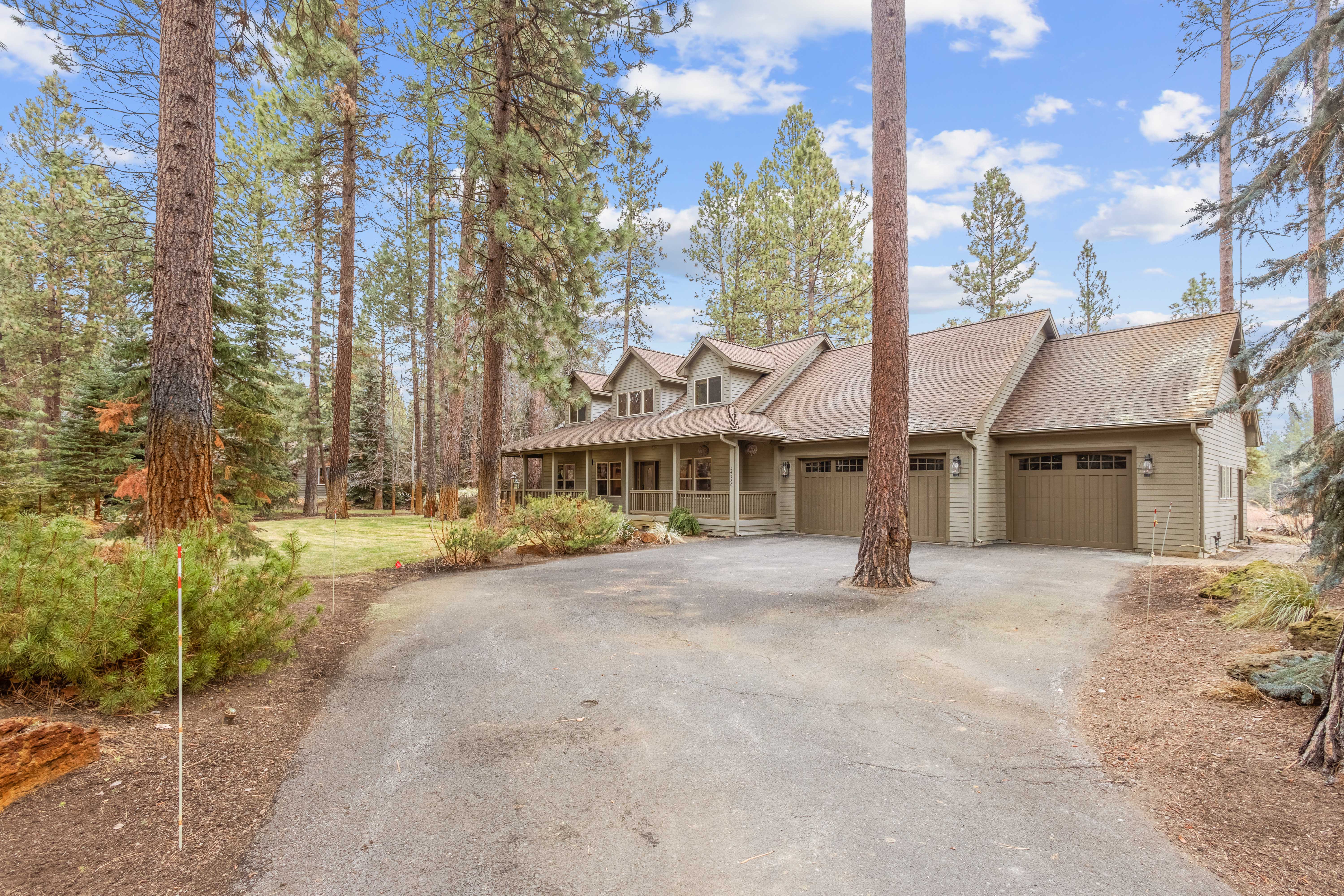 54980 Peyton Place, Bend, Oregon, 97707, United States, 4 Bedrooms Bedrooms, ,4 BathroomsBathrooms,Residential,For Sale,54980 Peyton Place,1431907