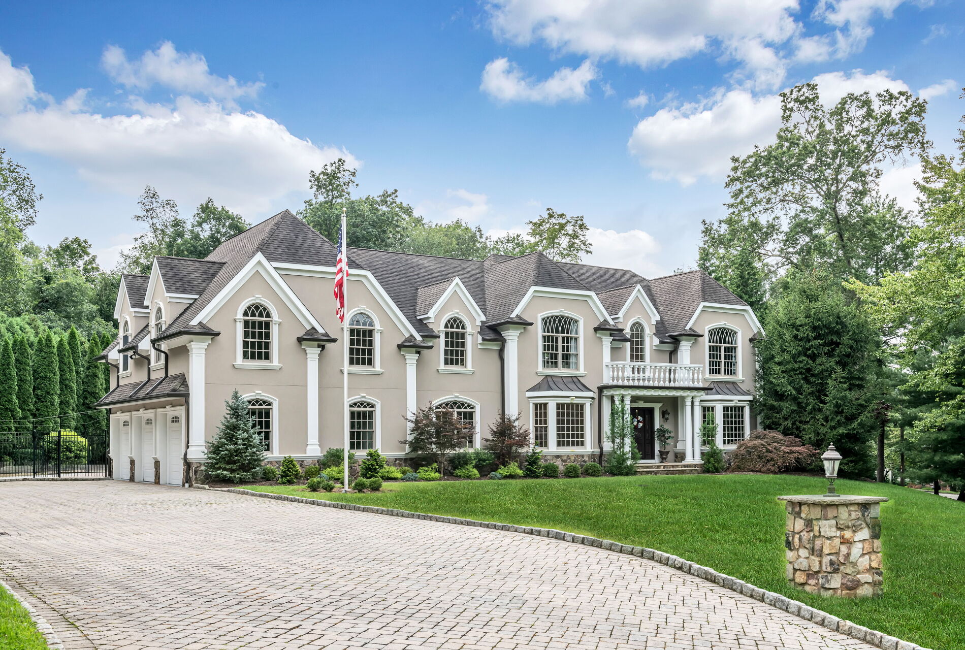 32 Timberlane Rd, Upper Saddle River, New Jersey, United States For
