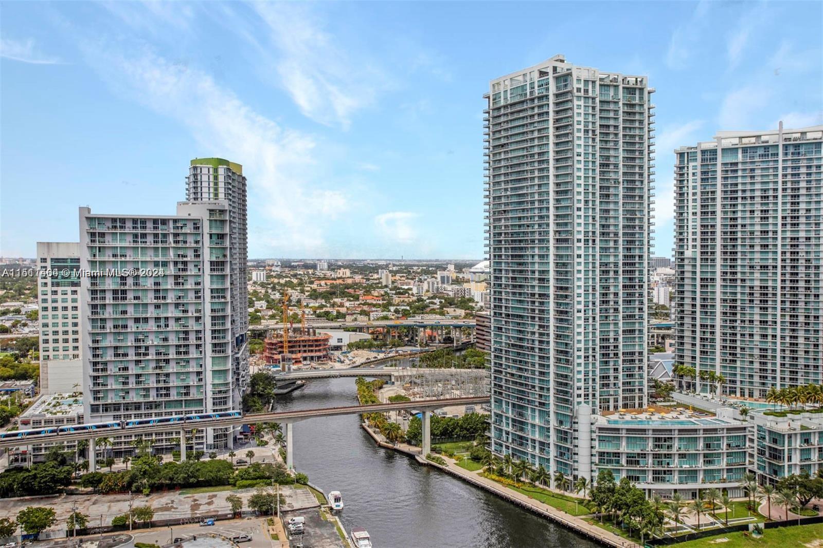 68 SE 6th St Unit 2412, Miami, Florida, 33131, United States, 2 Bedrooms Bedrooms, ,3 BathroomsBathrooms,Residential,For Sale,68 SE 6th St Unit 2412,1445855