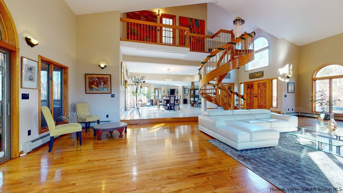 47 Tall Oaks, Kingston, New York, 12401, United States, 4 Bedrooms Bedrooms, ,3 BathroomsBathrooms,Residential,For Sale,47 Tall Oaks ,1417153