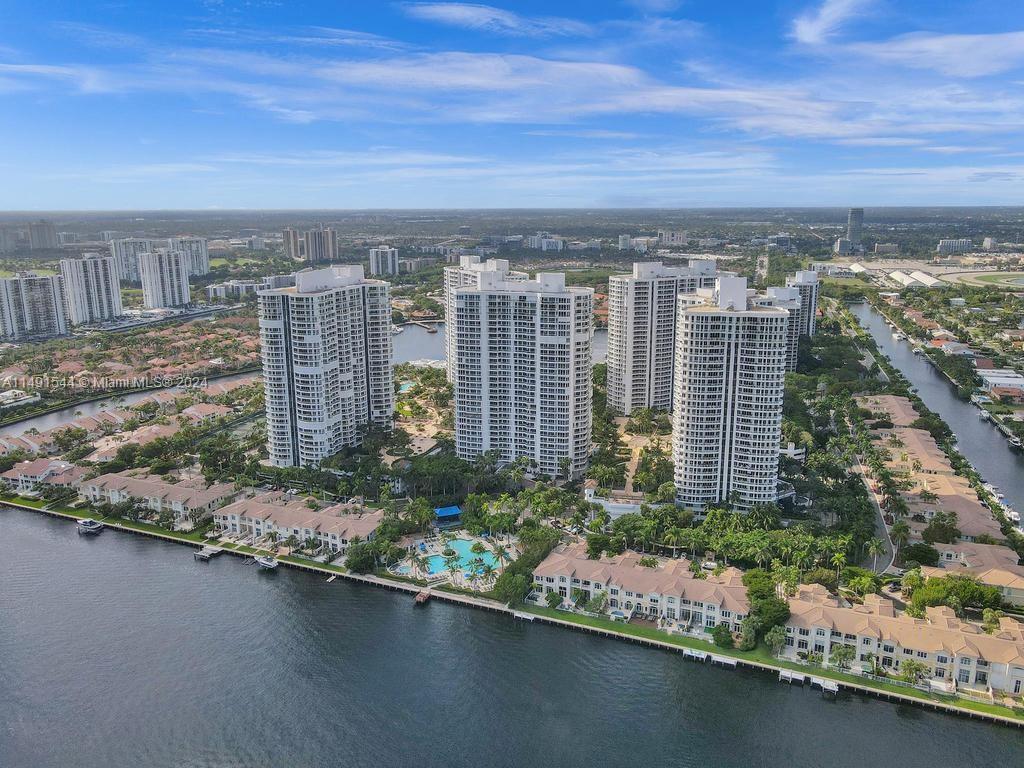 21050 Point Pl Unit 901, Aventura, Florida, 33180, United States, 3 Bedrooms Bedrooms, ,3 BathroomsBathrooms,Residential,For Sale,21050 Point Pl Unit 901,1408122