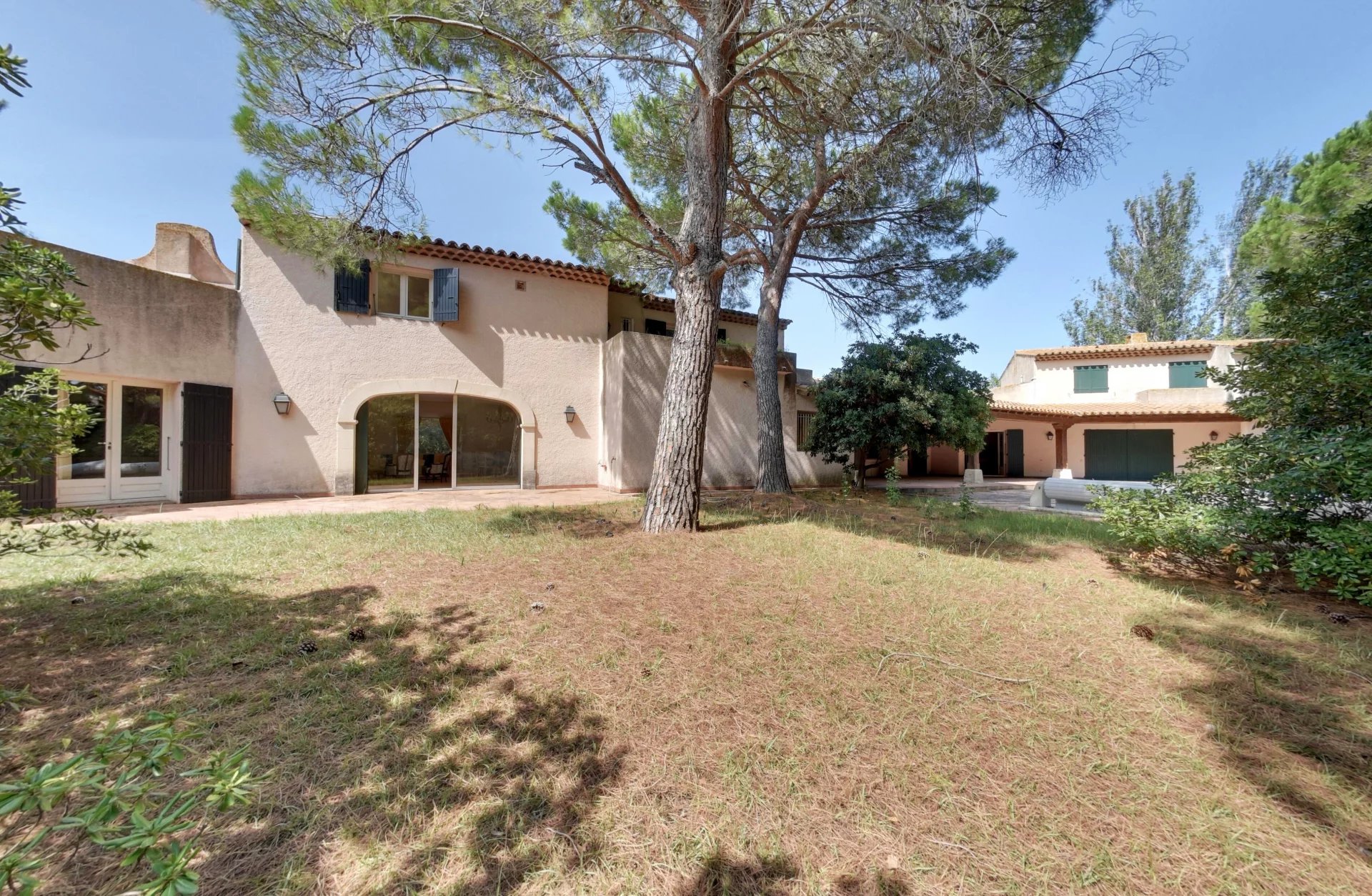 Saint-Cyprien Plage, Languedoc-Roussillon, 66750, FR, 5 Bedrooms Bedrooms, ,2 BathroomsBathrooms,Residential,For Sale,1330917
