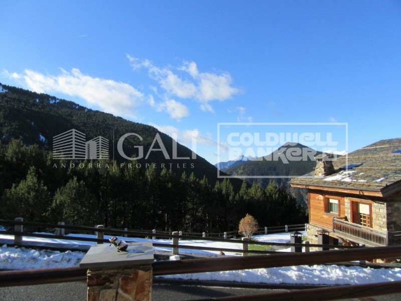 Andorra la Vella, Andorra, AD, 4 Bedrooms Bedrooms, ,2 BathroomsBathrooms,Residential,For Sale,1448717