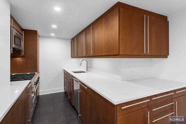 305 2nd Avenue Unit 315, Manhattan, New York, 10009, United States, 2 Bedrooms Bedrooms, ,2 BathroomsBathrooms,Residential,For Sale,305 2nd Avenue Unit 315,1482436