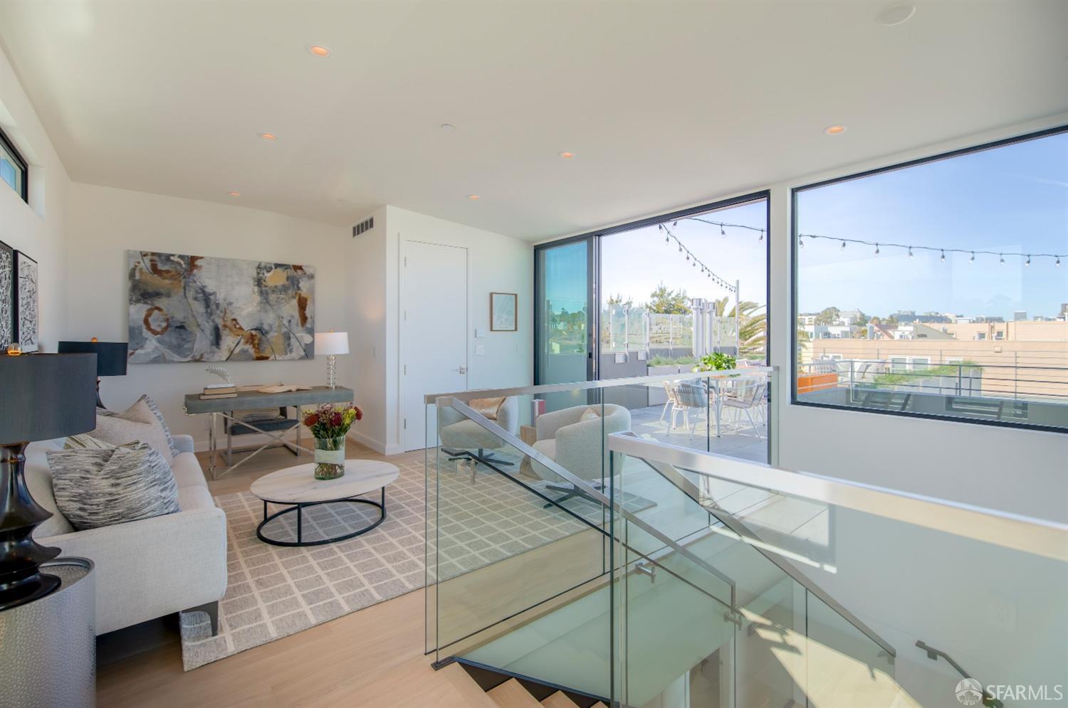 3562 18th Street, San Francisco, California, 94110, United States, 2 Bedrooms Bedrooms, ,2 BathroomsBathrooms,Residential,For Sale,3562 18th Street,1486164