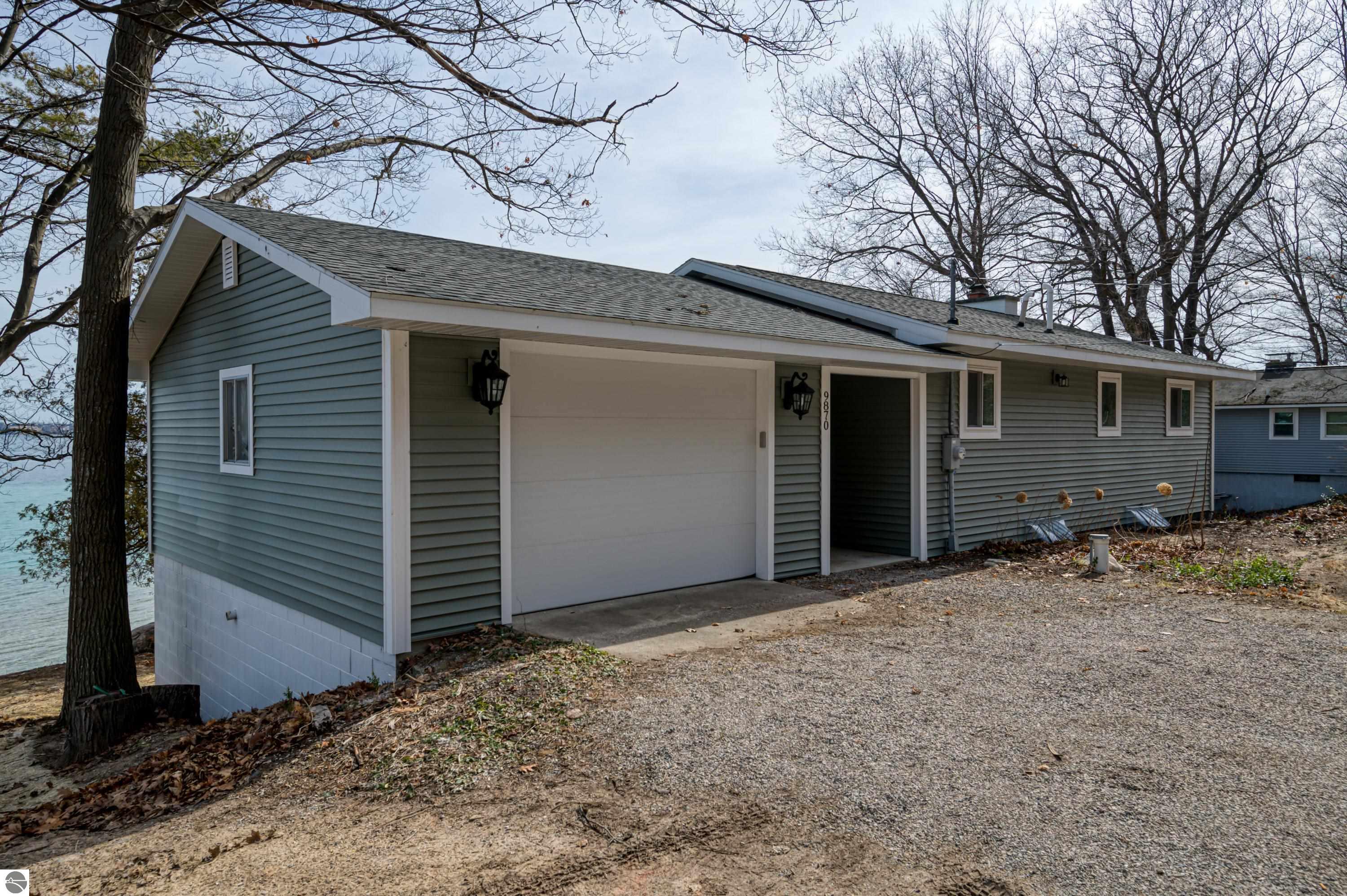 9870 Center Road, Traverse City, Michigan, 49686, United States, 2 Bedrooms Bedrooms, ,1 BathroomBathrooms,Residential,For Sale,9870 Center Road,1479554