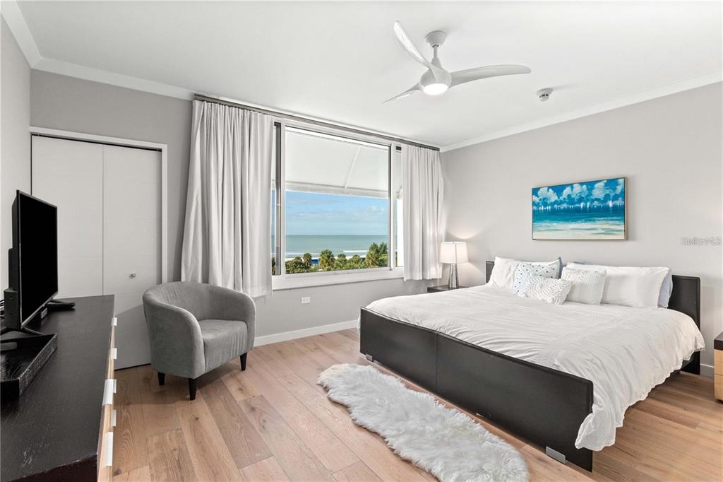 2109 Gulf Of Mexico Drive Unit 1404, Longboat Key, Florida, 34228, United States, 2 Bedrooms Bedrooms, ,2 BathroomsBathrooms,Residential,For Sale,2109 Gulf Of Mexico Drive Unit 1404,1479670