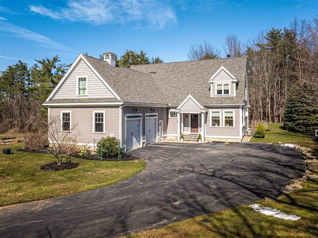 270 Back Road, Dover, New Hampshire, 03820, United States, 2 Bedrooms Bedrooms, ,3 BathroomsBathrooms,Residential,For Sale,270 Back Road,1511053