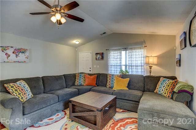 Cabarrus Crossing Dr, Huntersville, NC 28078