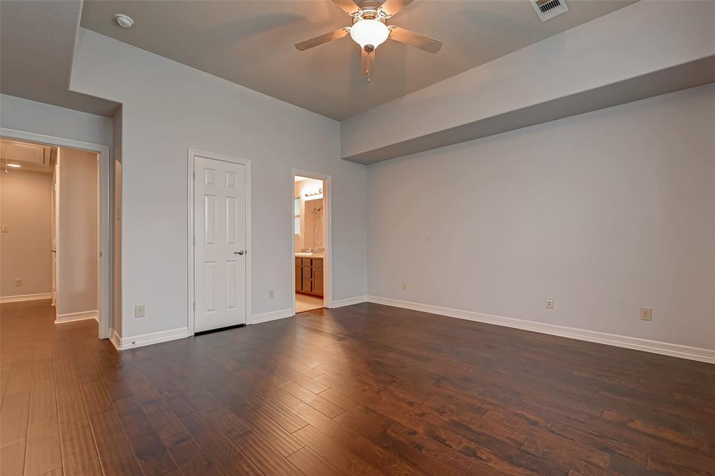 Stone Gate Dr, Conroe, TX 77385