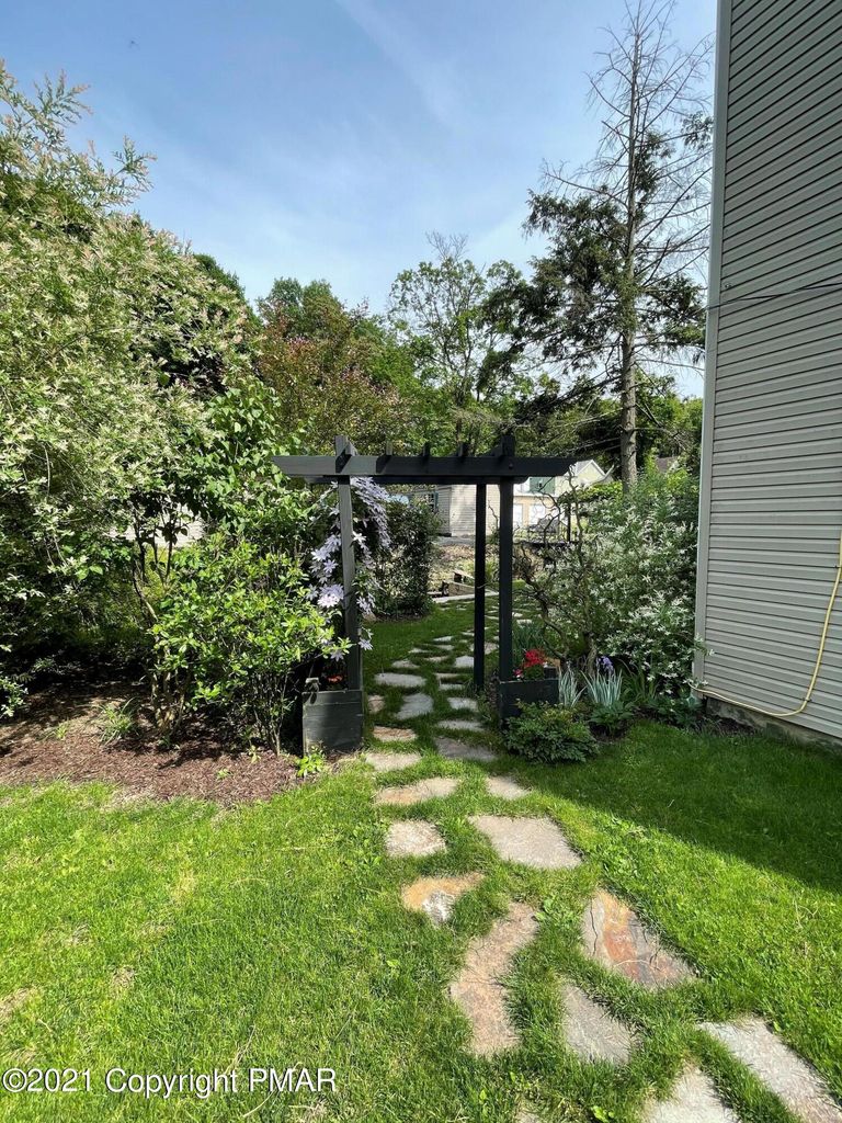 Main Rd, Lehighton, PA 18235