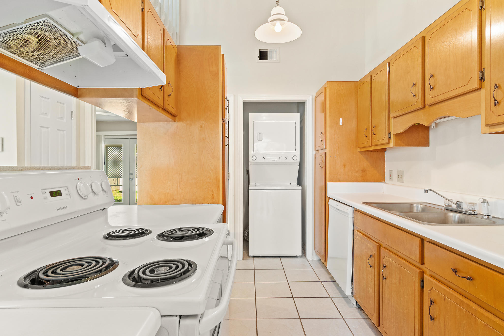 Parker Village Cir, Panama City, FL 32404