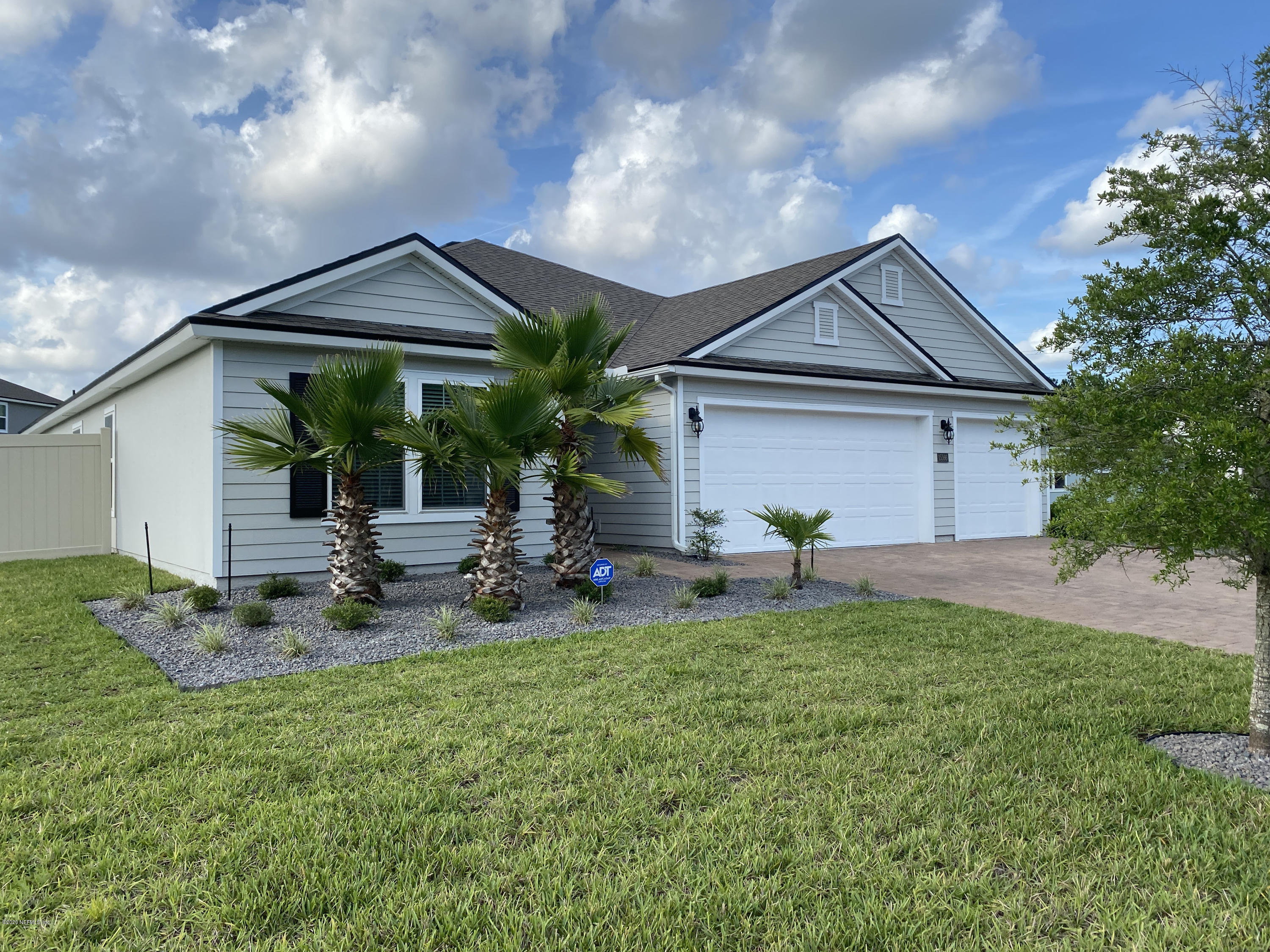 Chir Pine Dr, Jacksonville, FL 32218