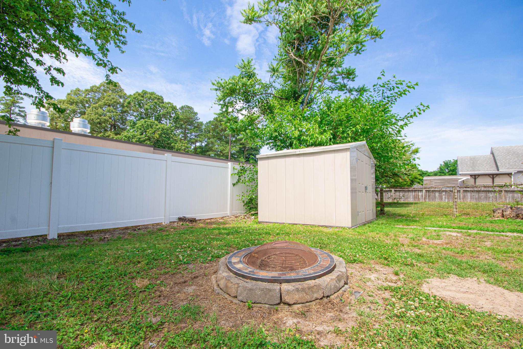 Walnut St, Hebron, MD 21830