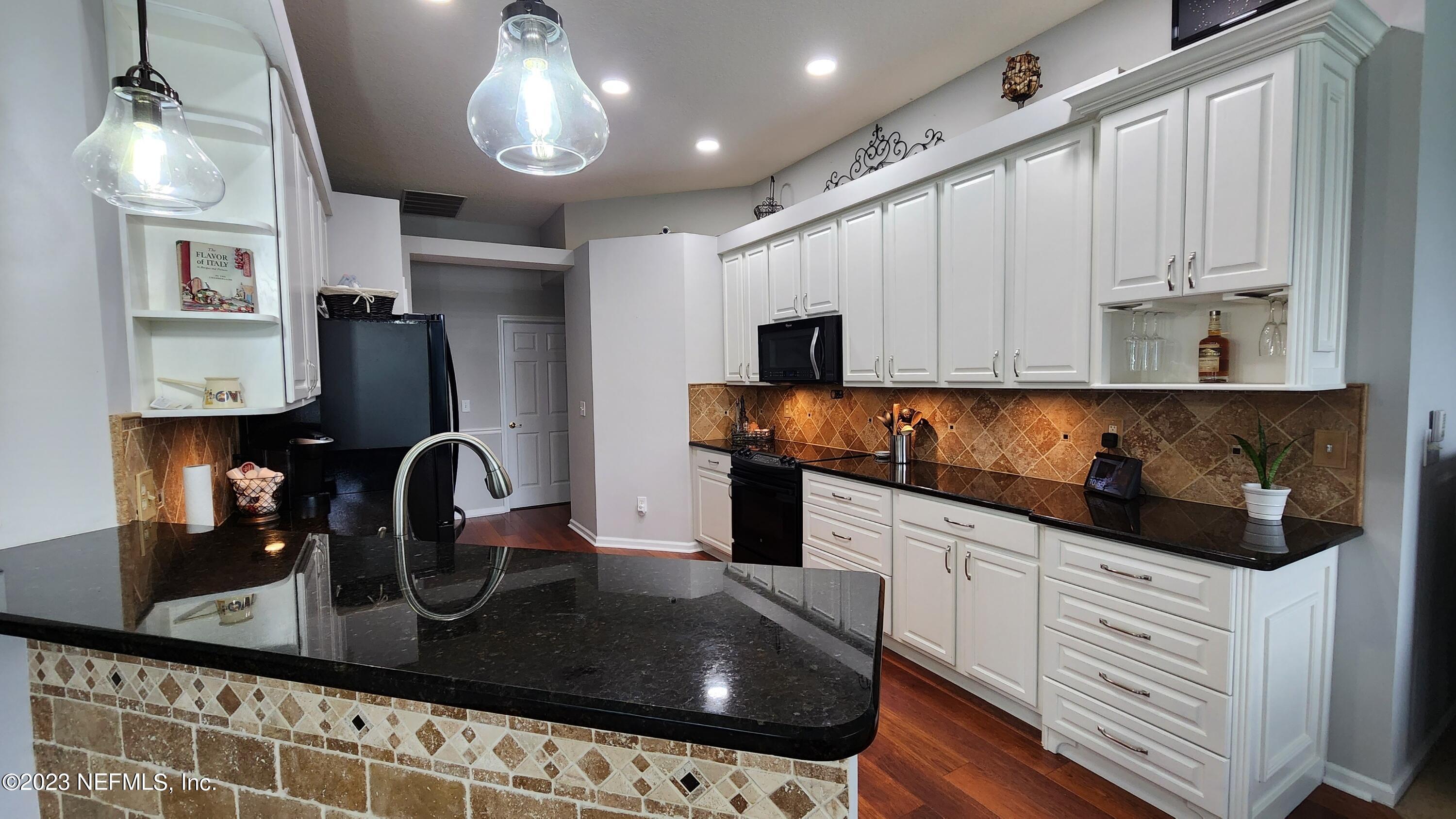 Carolina Jasmine Ln, Saint Johns, FL 32259