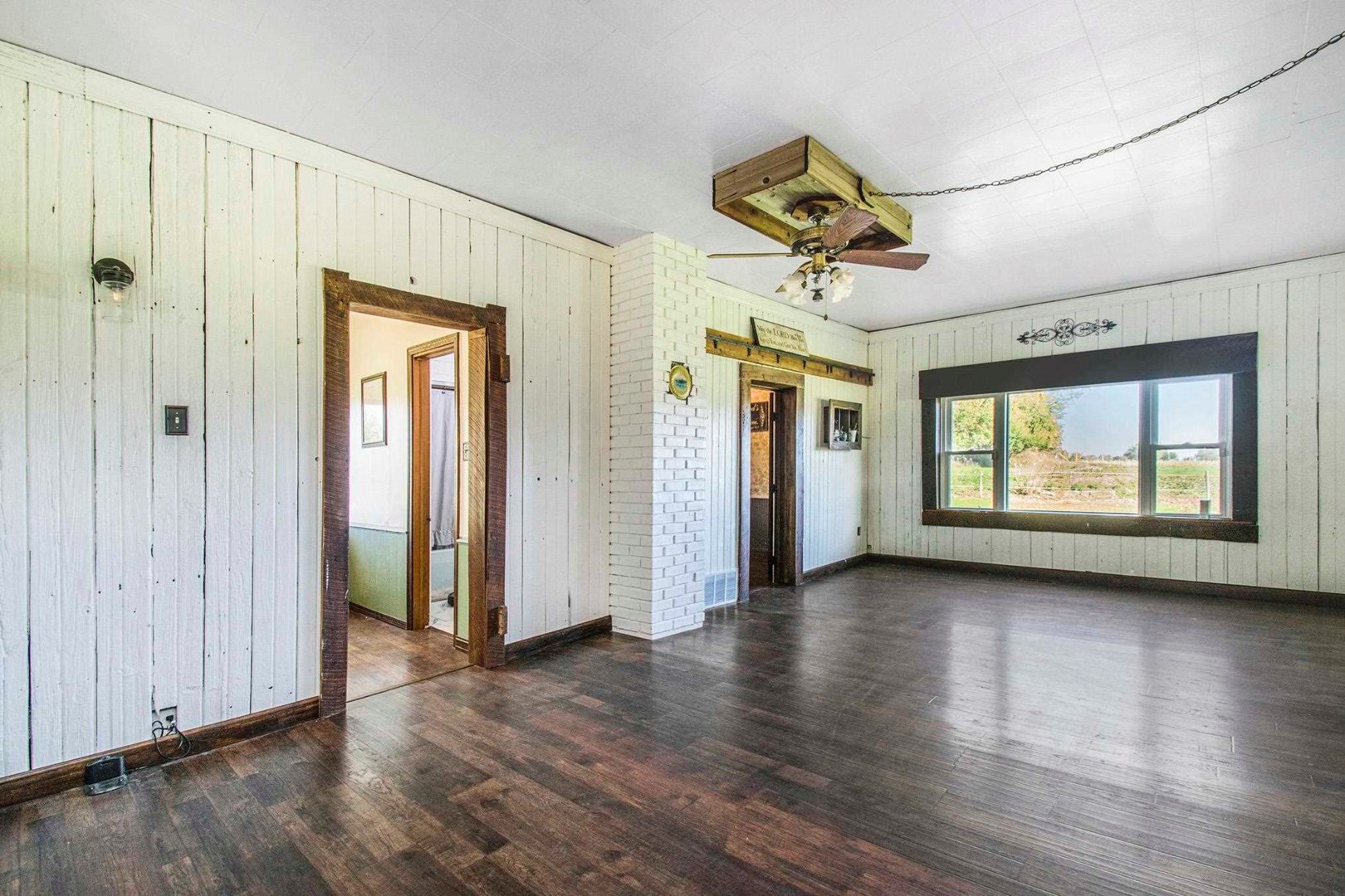 200 , Warsaw, IN 46580