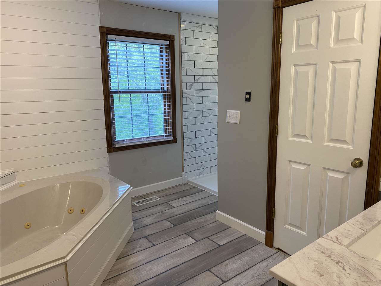 Saint Olaf Cir, Henderson, KY 42420