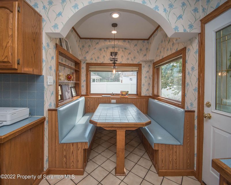 Fallon St, Old Forge, PA 18518