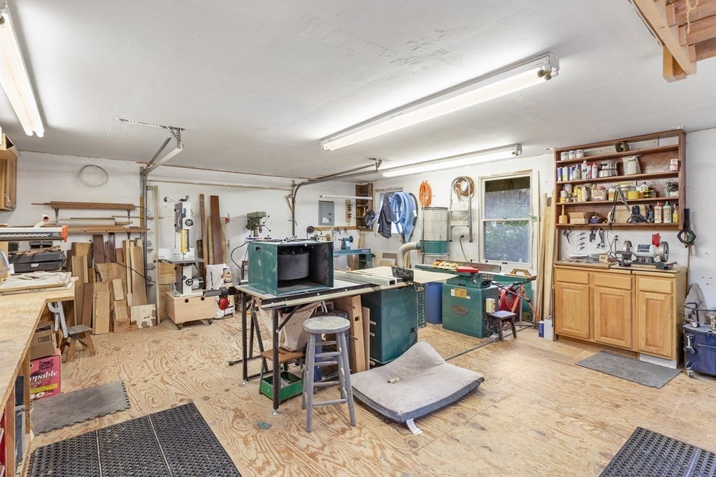 Main St, Foxboro, MA 02035
