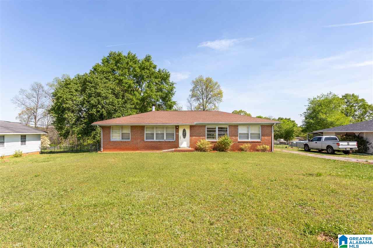 Hillcrest Dr, Anniston, AL 36206