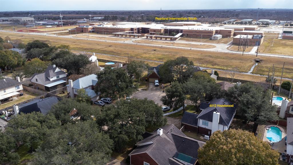 Hazelwood Dr, Pearland, TX 77584