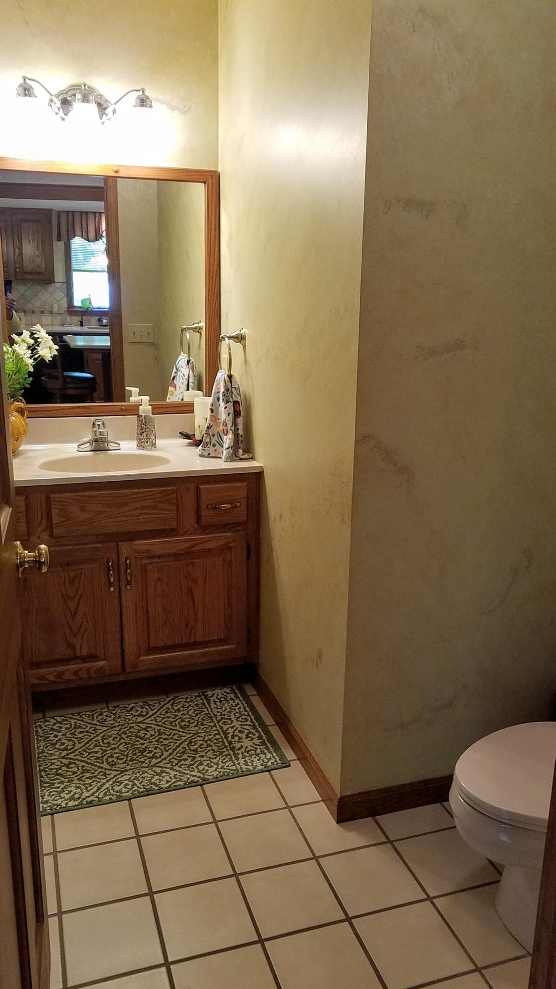 Michaywe Dr, Gaylord, MI 49735