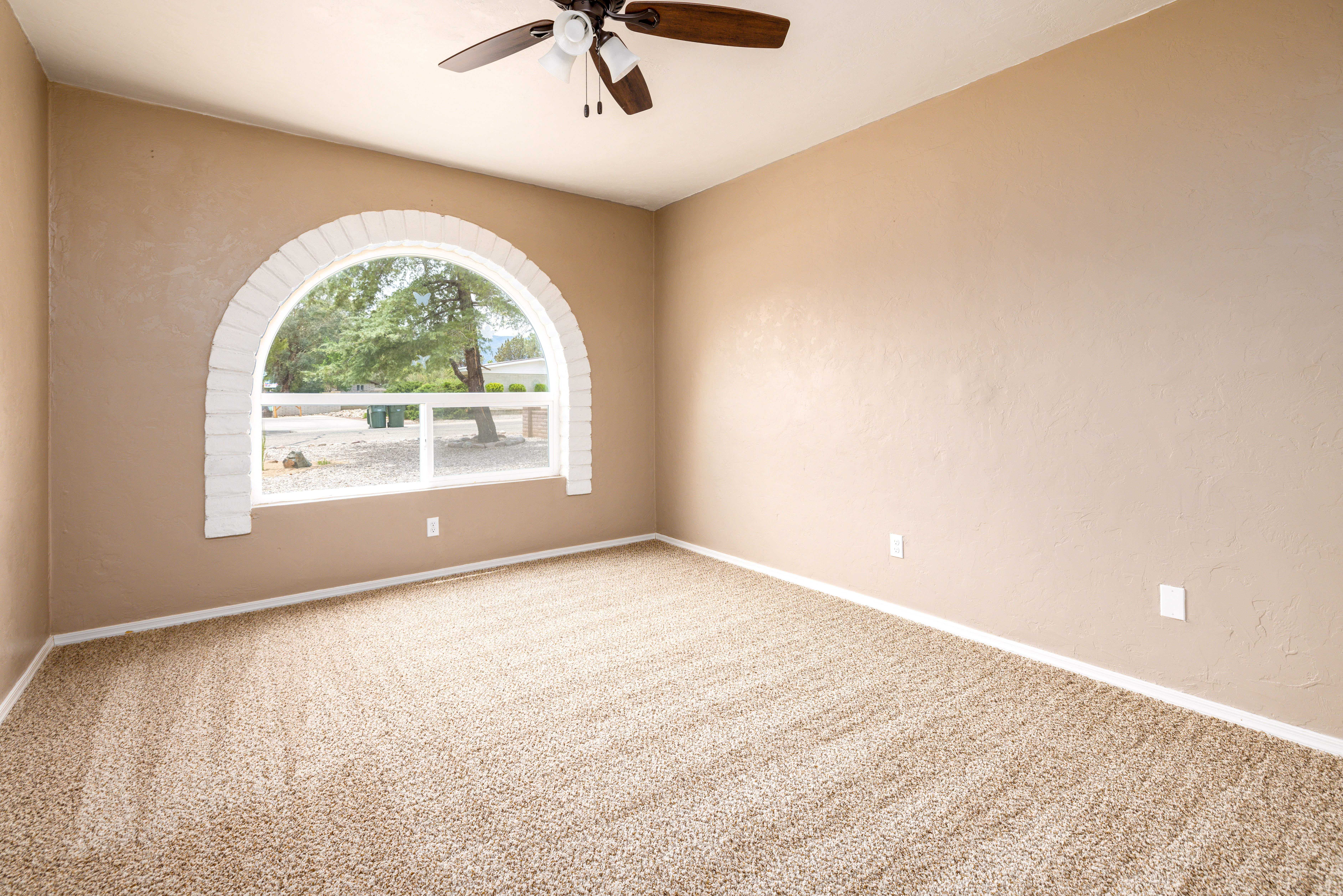 Suffolk Rd, Sierra Vista, AZ 85635