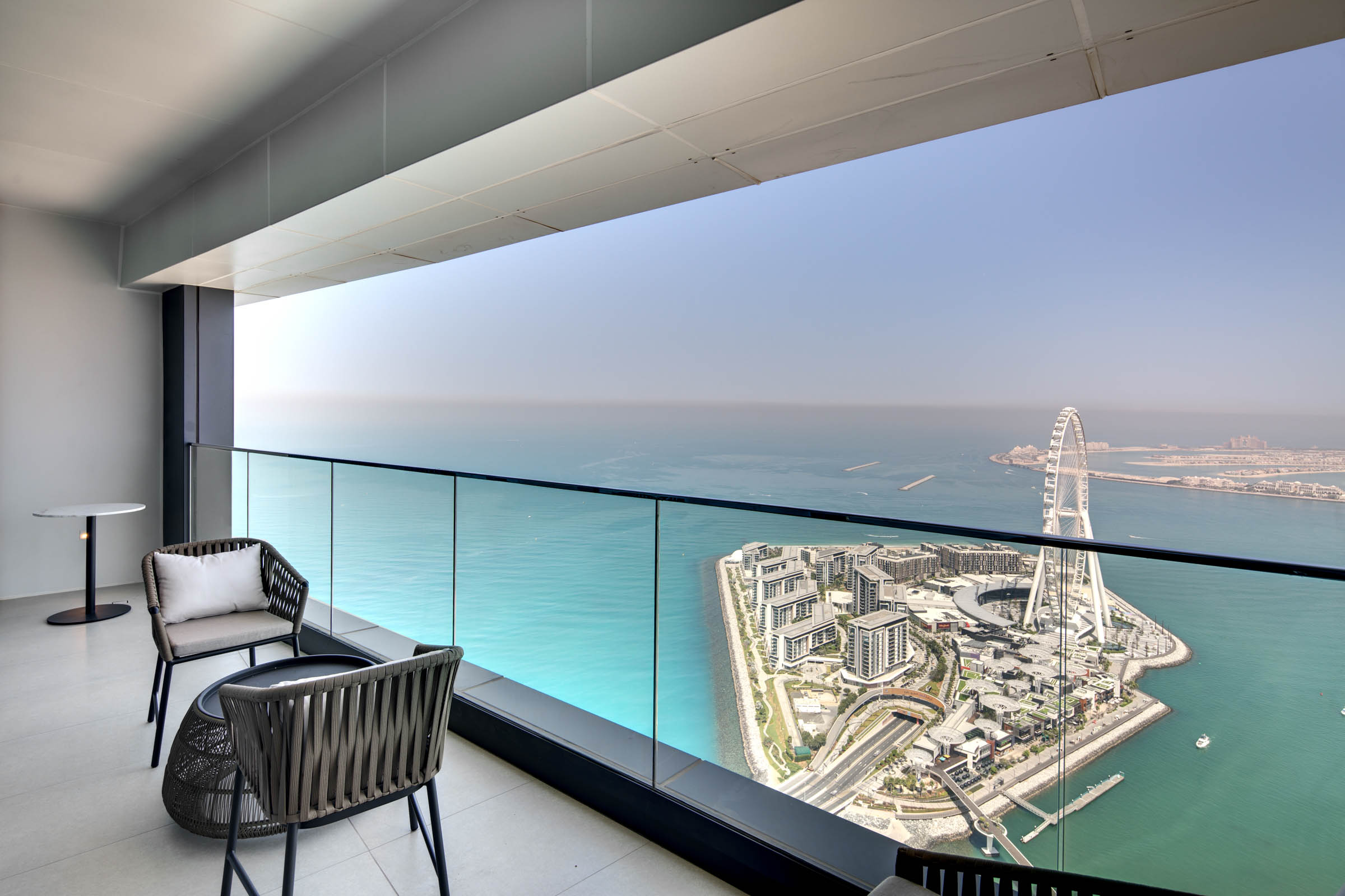 High-Floor Apartment with Palm and Sea View