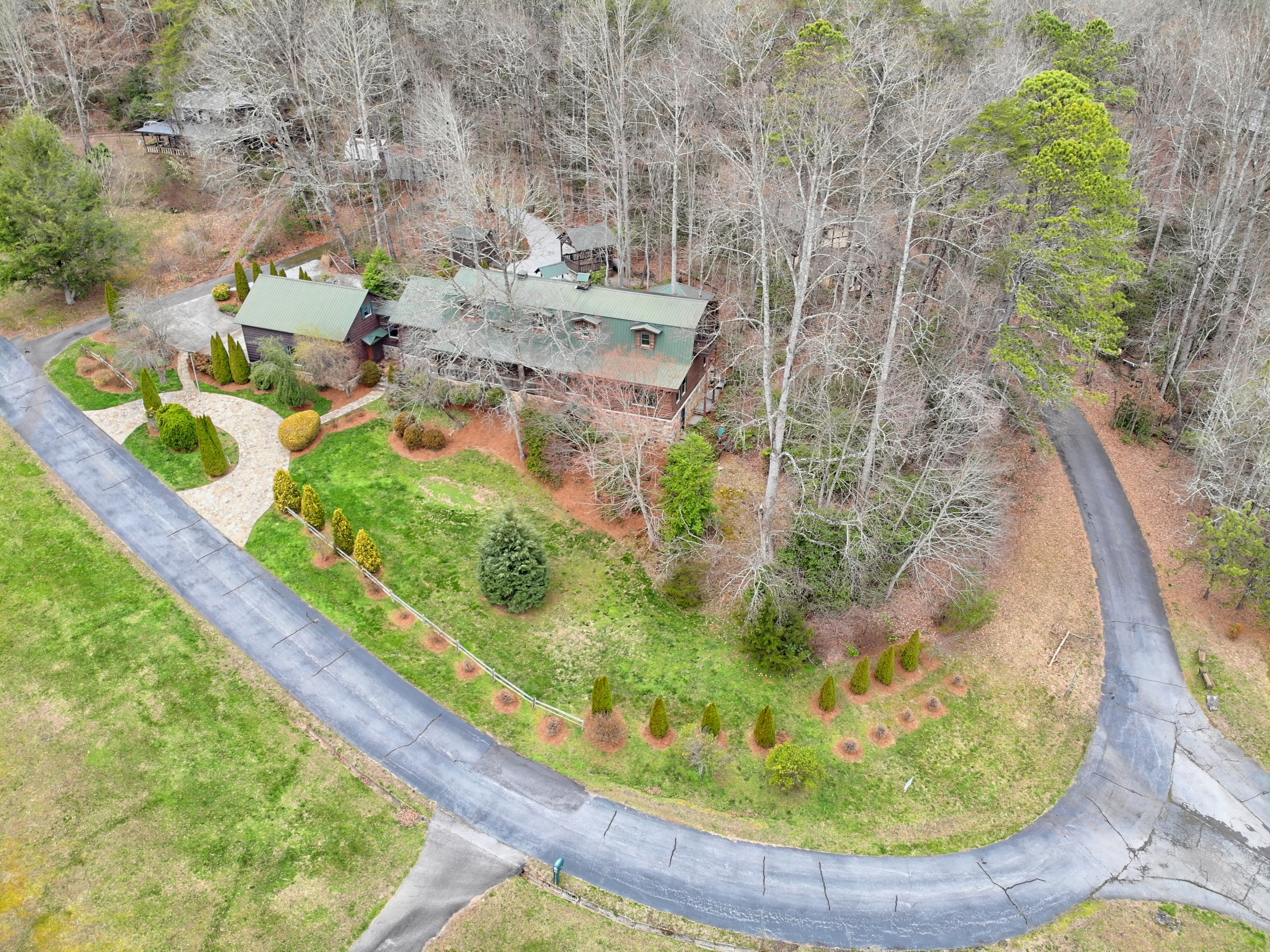 Eagle Chase Cir, Dillard, GA 30537 #1