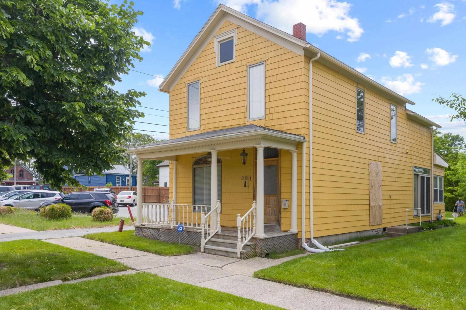 Francis St, Fort Wayne, IN 46803