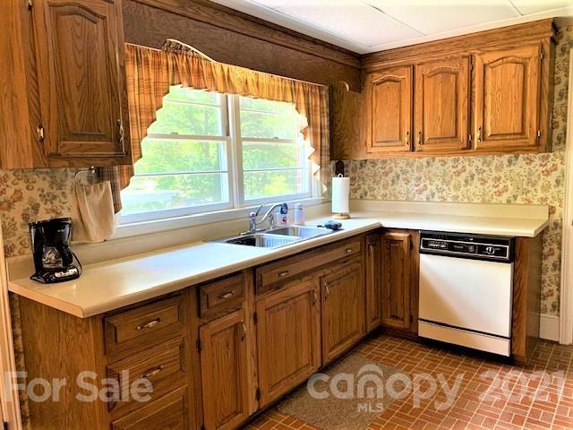 Elizabeth Ave, Forest City, NC 28043