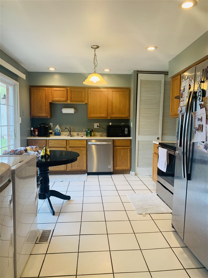 Brenda Dr, Henderson, KY 42420