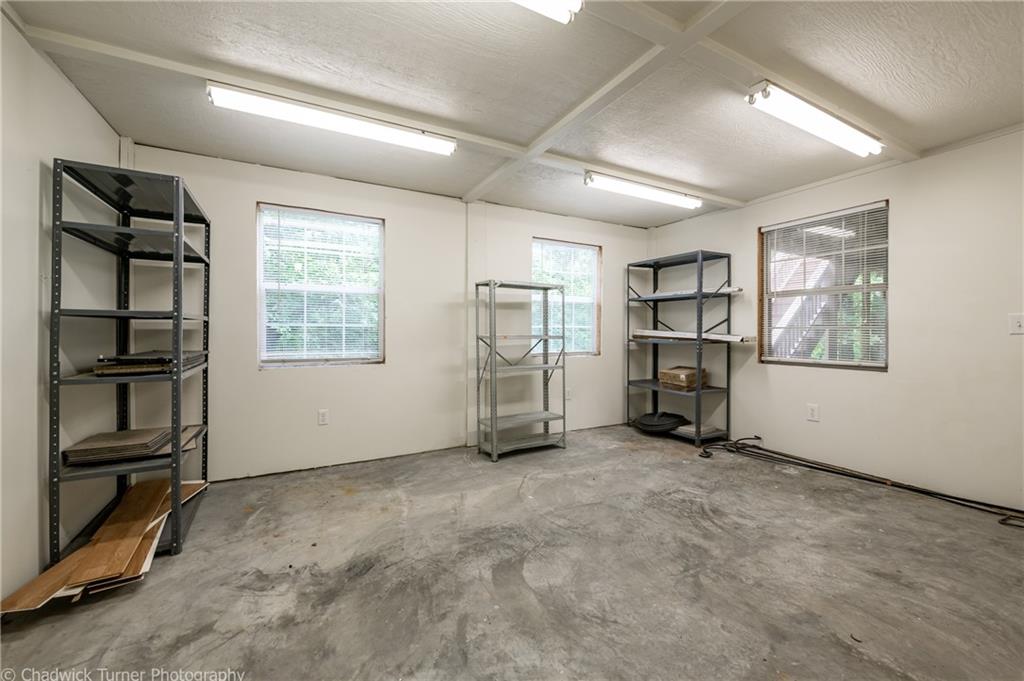 Dorking Ln, Bella Vista, AR 72714