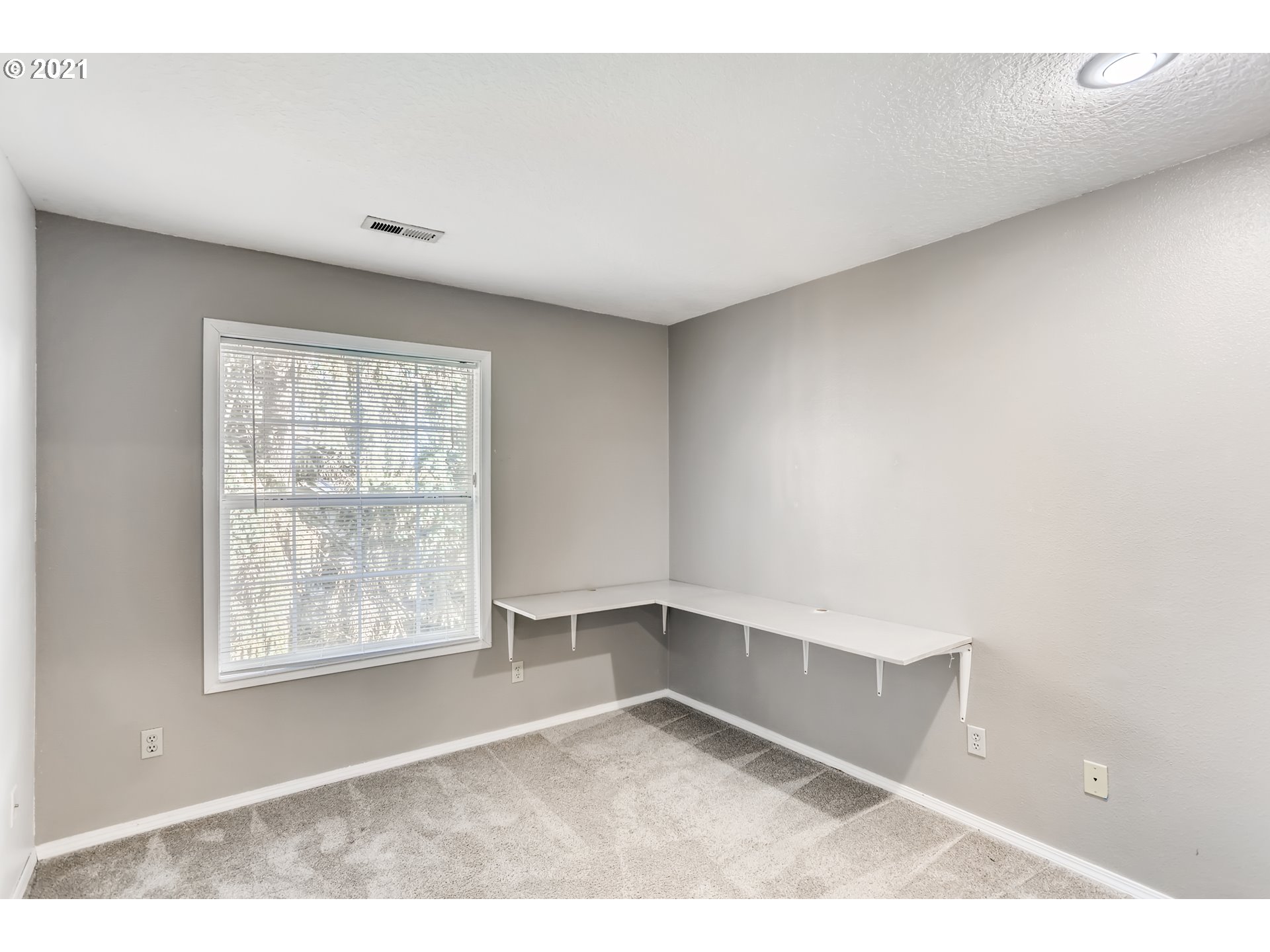 Woodwind Ct, Beaverton, OR 97007